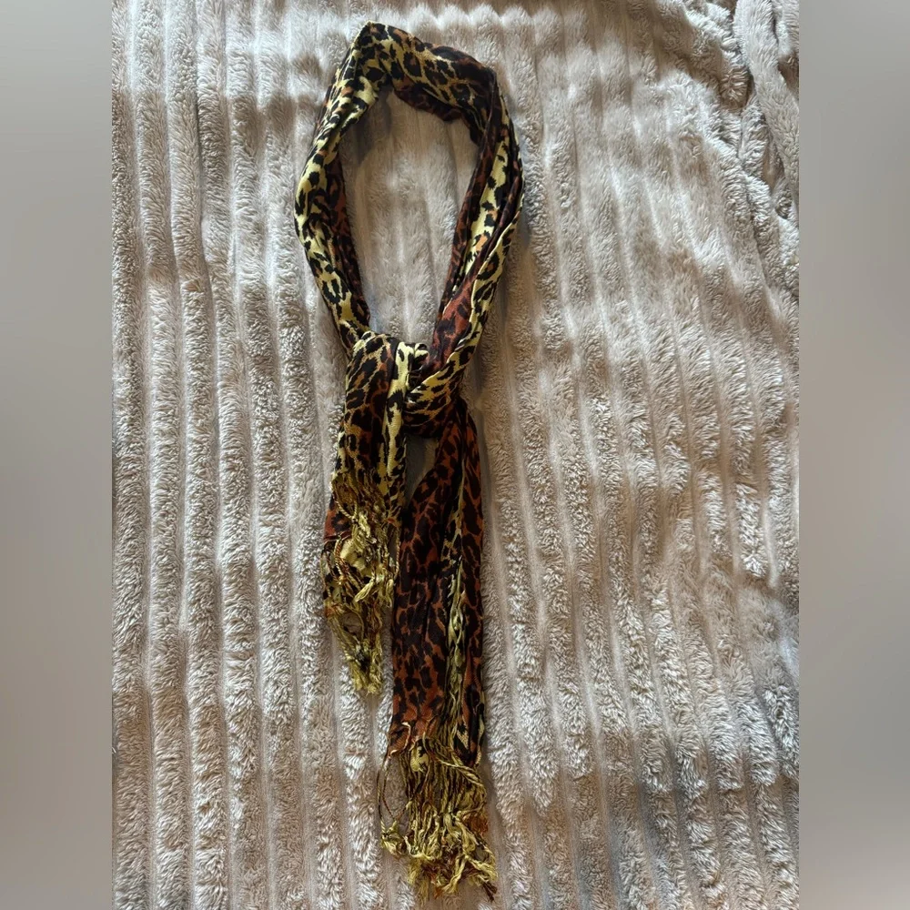 NWOT Leopard Print Scarf